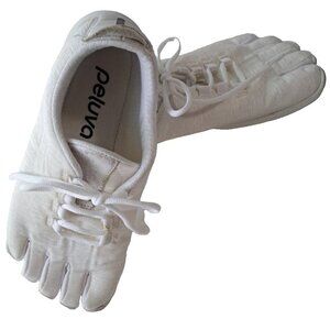 Peluva Strand Womens US 8.5 EU 40 Light Trainer 5-Toe Shoes White Sneakers